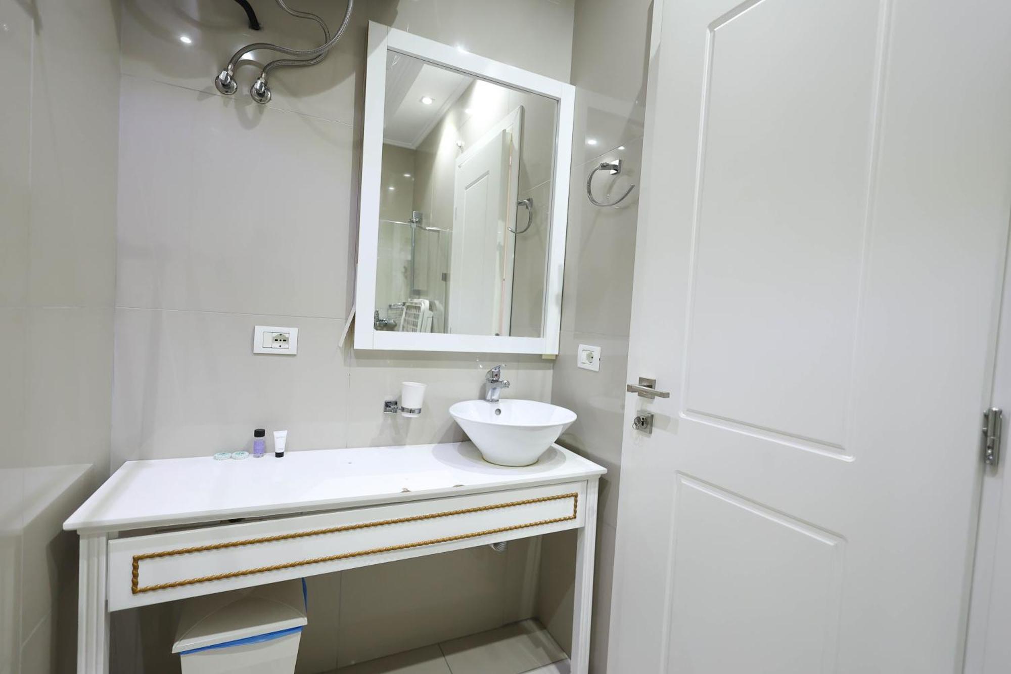 Apartments Flower Residence Σαράντα Εξωτερικό φωτογραφία