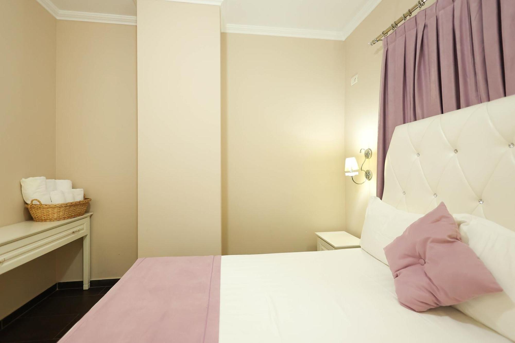 Apartments Flower Residence Σαράντα Εξωτερικό φωτογραφία