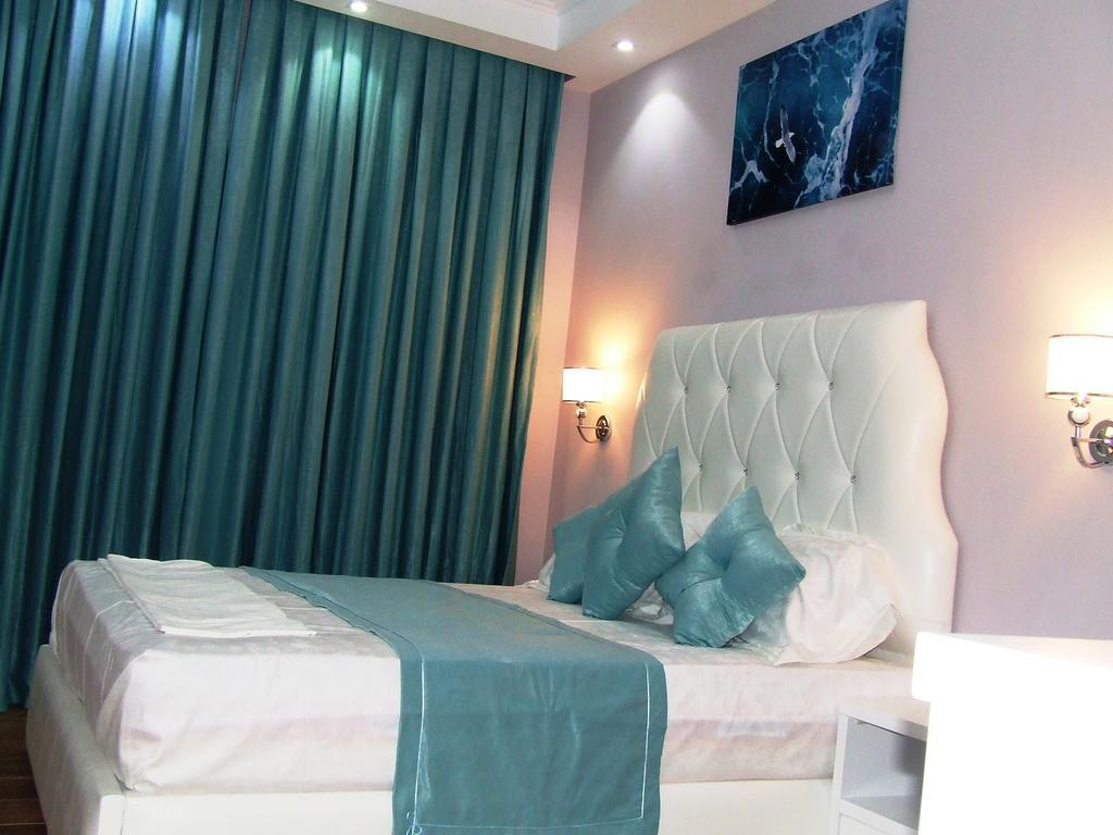 Apartments Flower Residence Σαράντα Δωμάτιο φωτογραφία